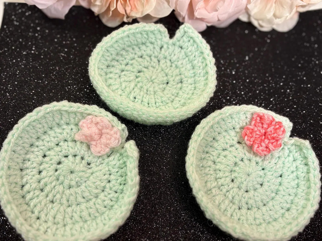 Crochet Lily Pad Coaster Set | Sparkly Lotus Flower Mug Rugs